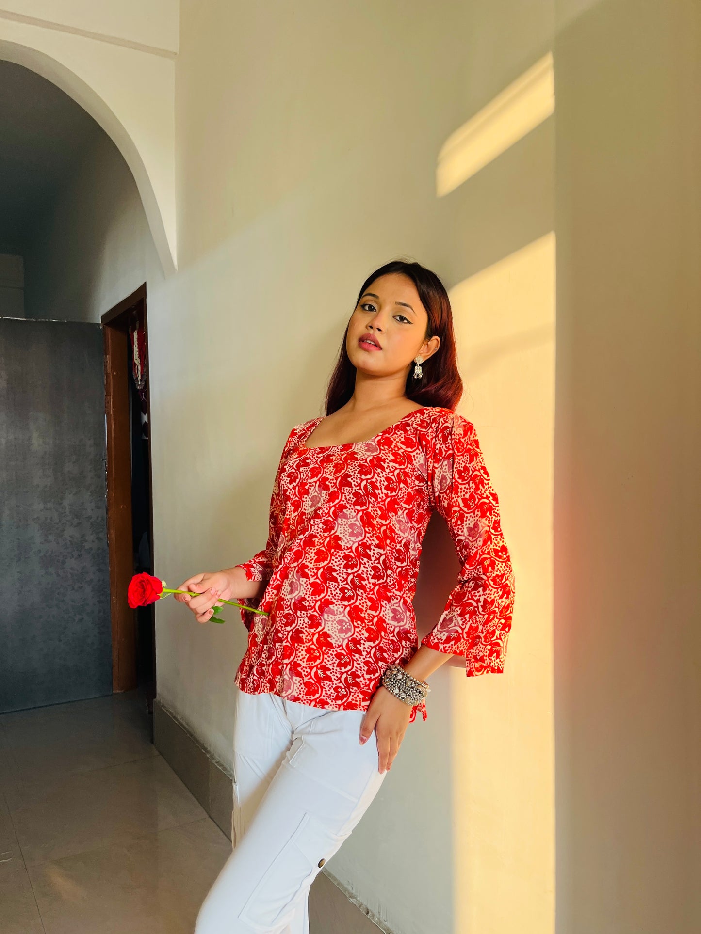Gulnaar Kurti