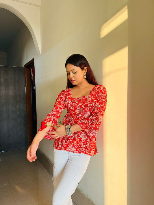 Gulnaar Kurti